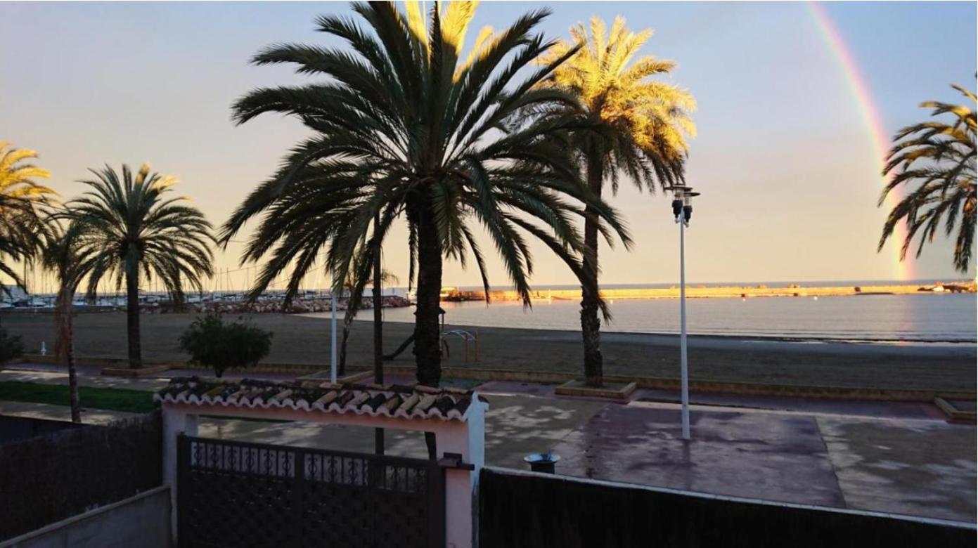 Beachfront Vila Valensiya Dış mekan fotoğraf