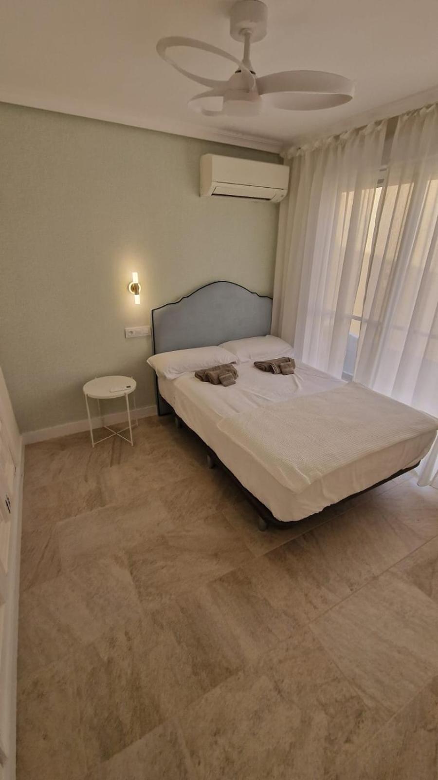 Beachfront Vila Valensiya Dış mekan fotoğraf