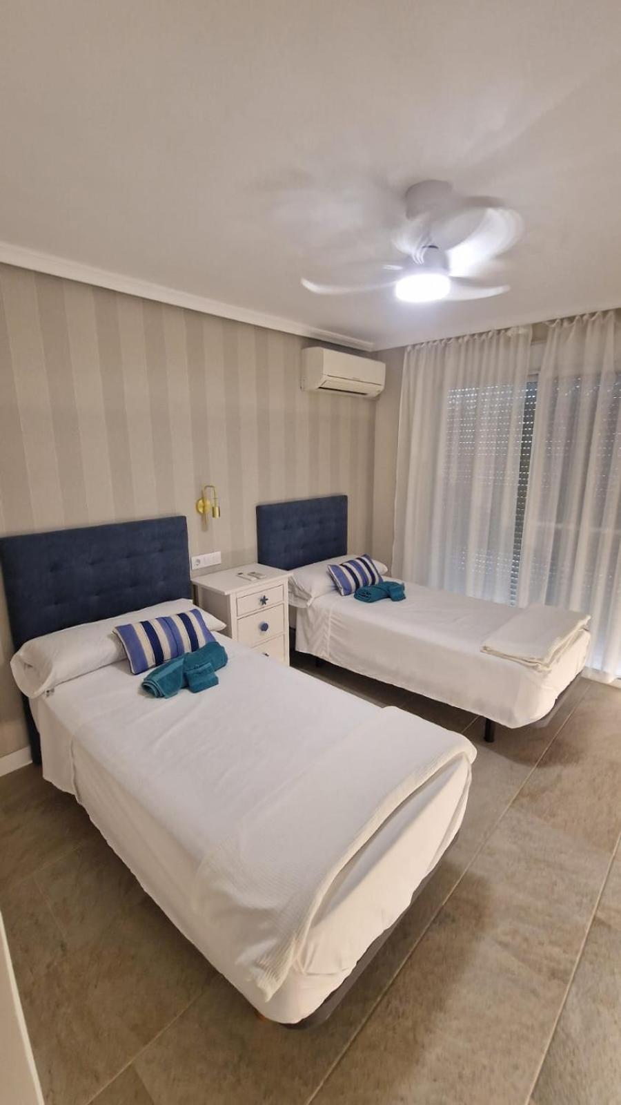 Beachfront Vila Valensiya Dış mekan fotoğraf