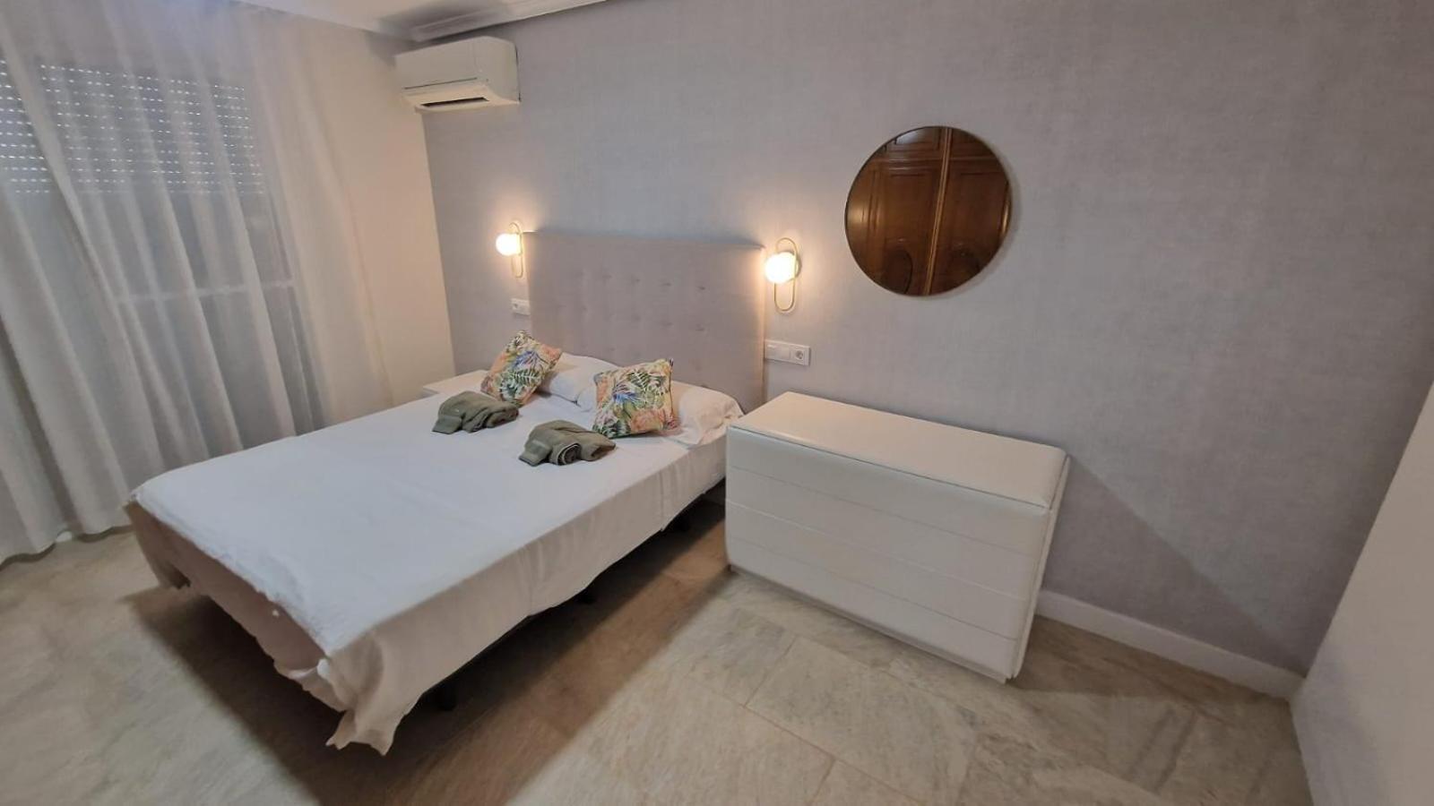 Beachfront Vila Valensiya Dış mekan fotoğraf